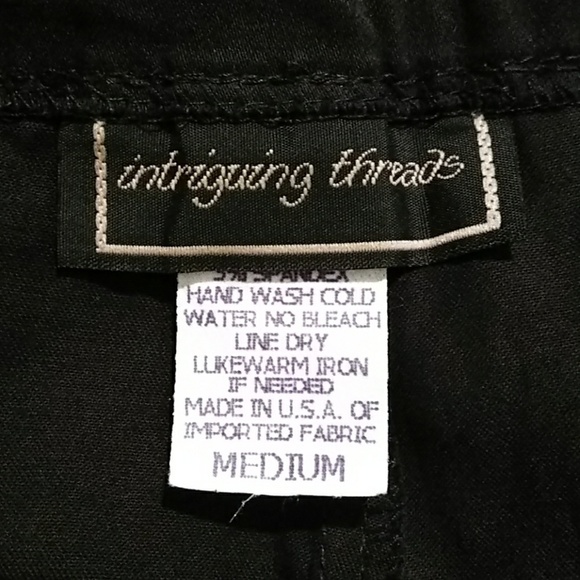 Intriguing Threads Black Capri Pants with White Stripe Accents M NWT - Picture 4 of 7